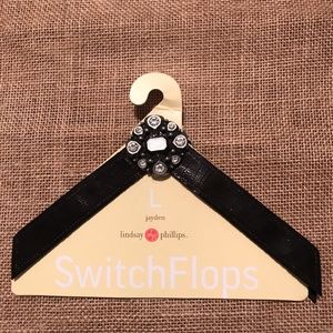 Lindsay Phillips Switch Flops Black with Silver